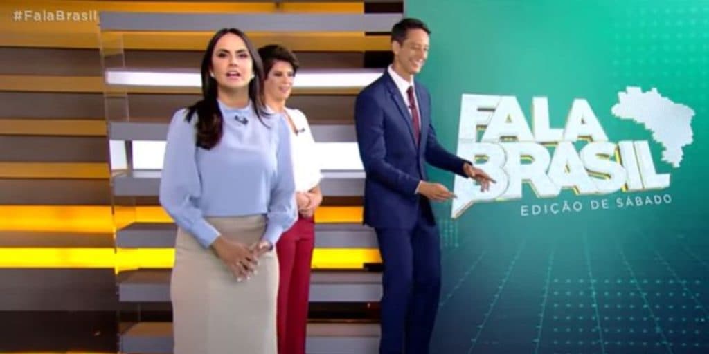 Carla Cecato chora de soluçar ao vivo na Record, fica cara a cara com Mariana Godoy e destrói puxada de tapete