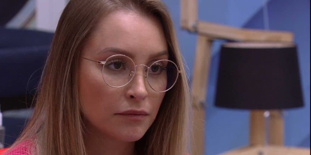 Psicóloga, Lumena e Karol Conká massacram Carla Diaz no BBB21 e dizem que ela precisa de terapia urgente