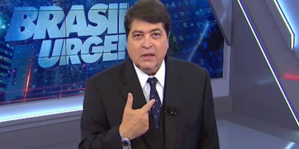 Datena invade telejornal da Globo, recebe corte brutal ao vivo e pedido é feito: "Só um minuto"