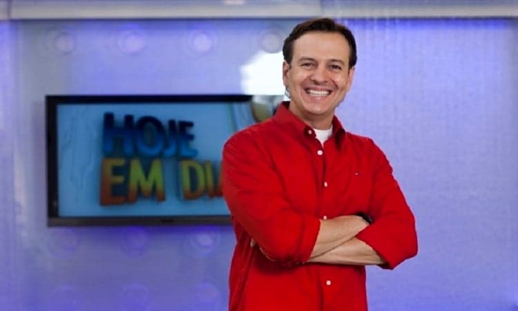 Celso Zucatelli apresentando o Hoje em Dia (Foto: Reprodução)