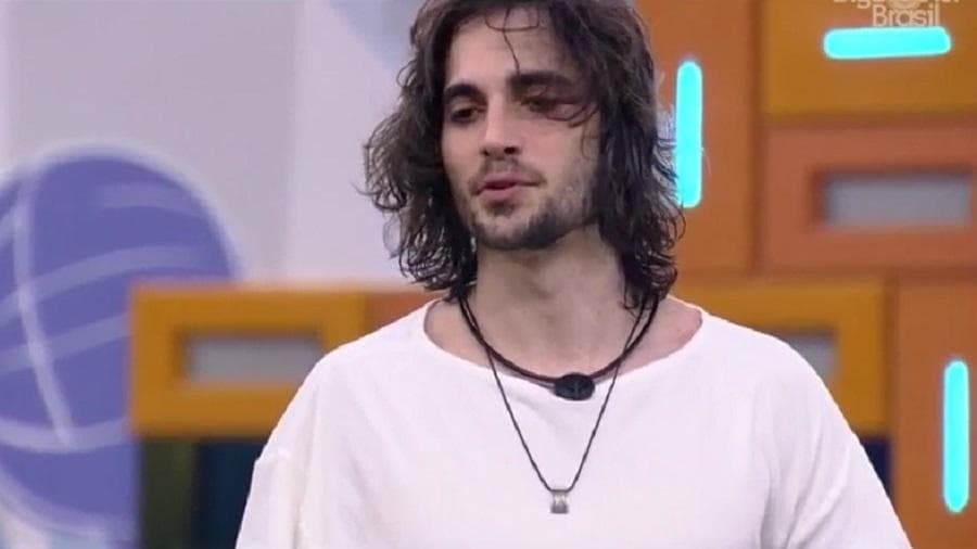 Fiuk expõe romance com a mãe de um amigo no BBB21 e nome de famosa apresentadora é vazado