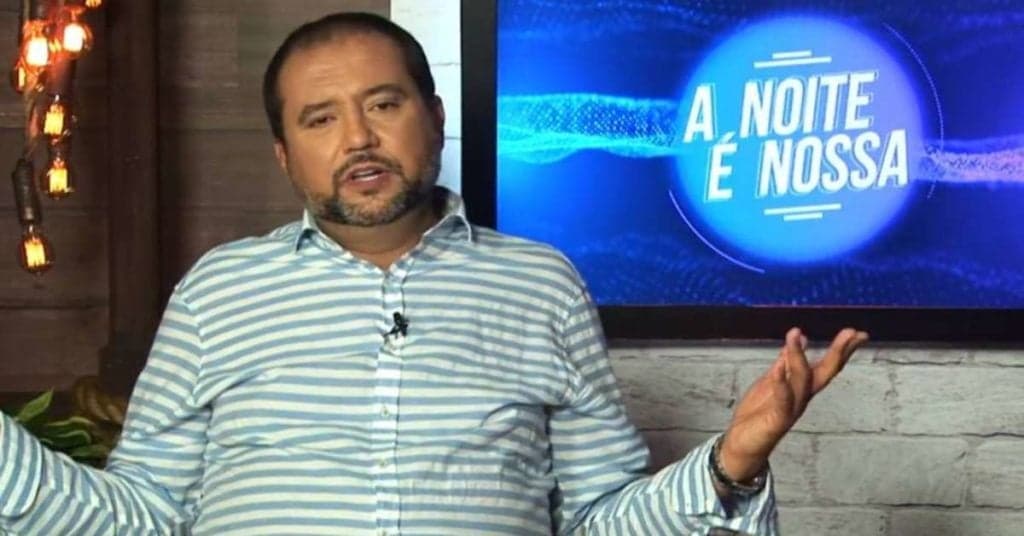 Geraldo Luís tem foto dentro de banheira, após assumir parceiro e detonar quem realmente é: "Êxtase pra alma"
