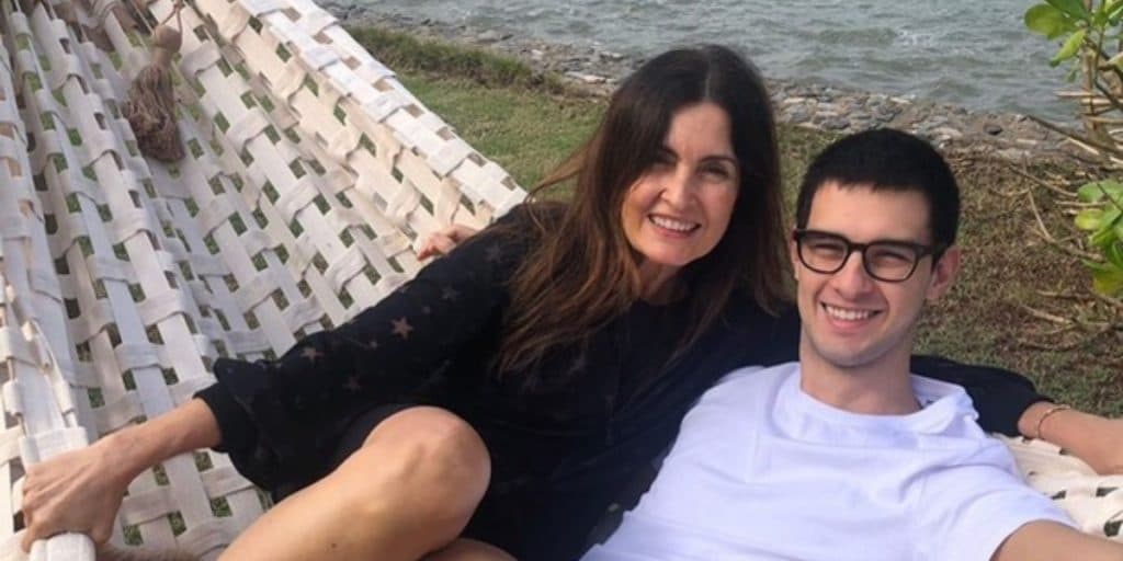 Vinicius Bonemer, filho de Fátima Bernardes, se assume oficialmente e grande amor dele detona a verdade: "Sim"