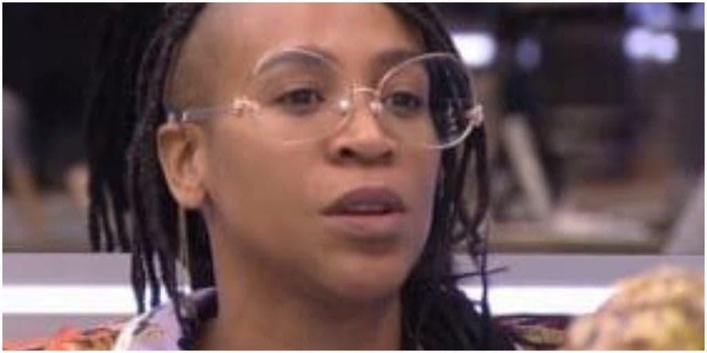 BBB21: Karol Conká sente ciúmes e parte para cima de Carla Diaz após briga: "Falsa"