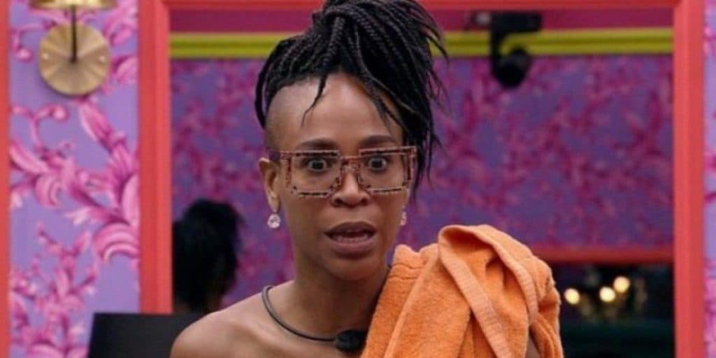 BBB21: Empresária de Karol Conká estraçalha e repreende cantora em desabafo cruel: "Mau-caráter"