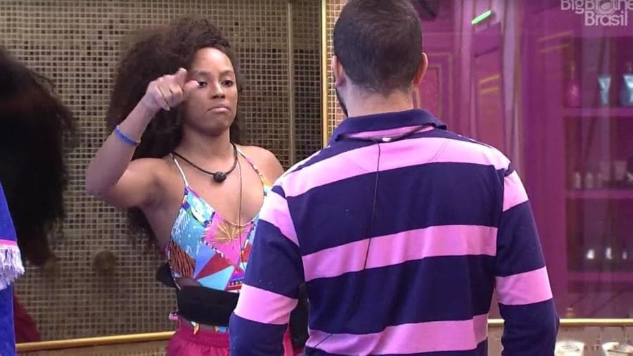 Mãe de Gil do BBB21 faz longo texto, suplica que Lumena seja escorraçada e explica amizade estranha do filho