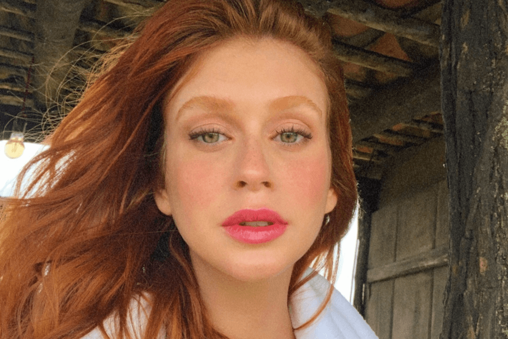Marina Ruy Barbosa, após boatos de encontro com famoso, surge colocando bumbum para jogo e mostra tudo: "Meu Deus"