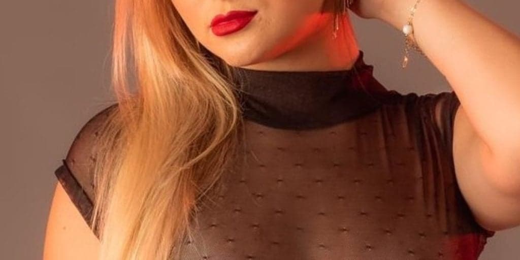 Modelo é hackeada, tem morte anunciada e pedido estarrecedor é feito: "Quem puder ajudar"