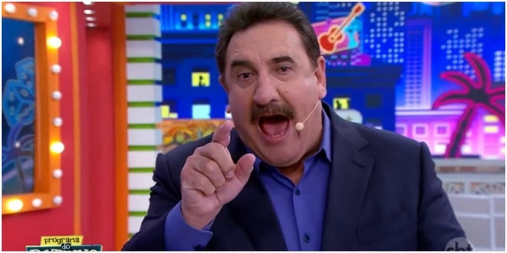 Ratinho se descontrola ao vivo, escorraça diretor de programa e ameaça: "Vou tirar do ar"