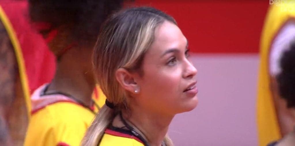 BBB21: Sarah arranja estratégia suja para vencer, mau cheiro toma conta e arranca risos dos brothers