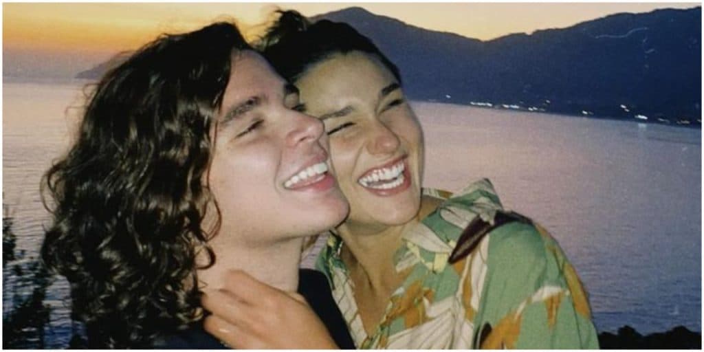 "Normal?", Marido de Sasha, após meter a mão na parte íntima da esposa, expõe vício e joga verdade na roda