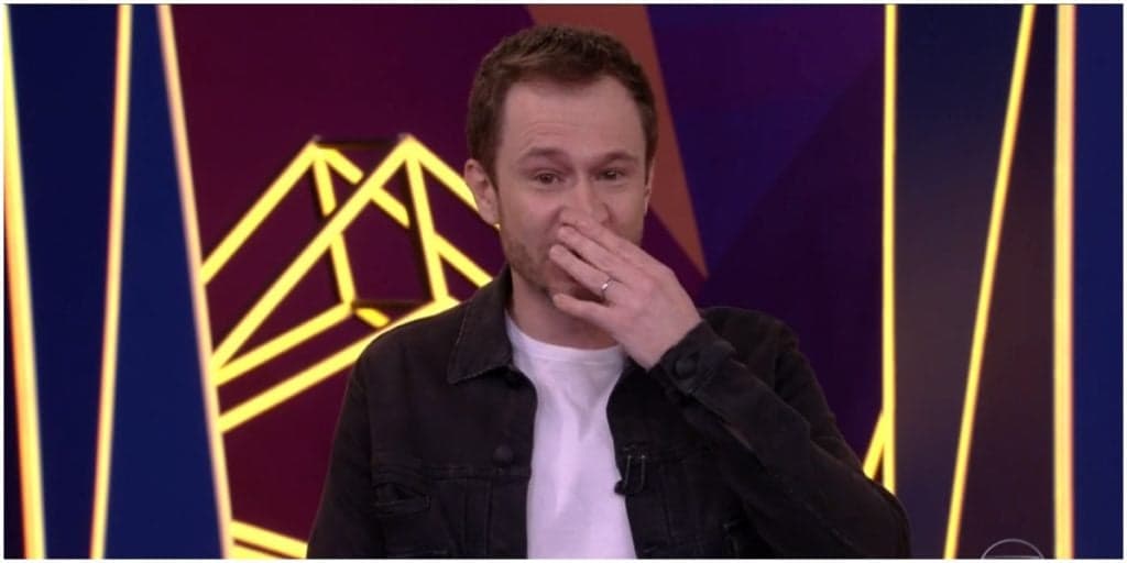 Tiago Leifert "come o rabo" dos participantes no BBB21, os culpa por saída de Lucas e se debulha em lágrimas: "Faltou"