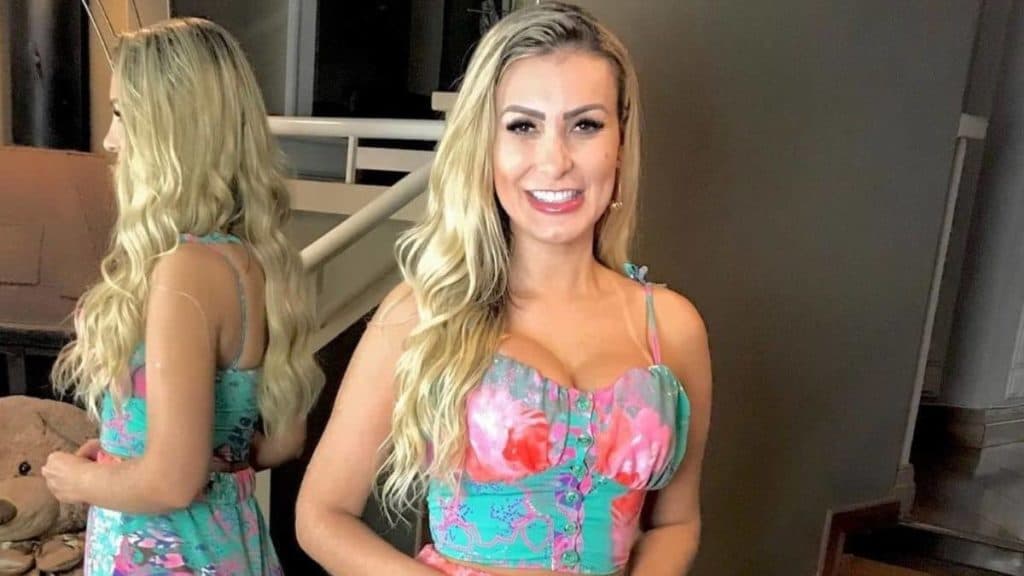 Andressa Urach é flagrada tomando leitinho do marido, deixa público estarrecido e expõe: "Gosto desse hábito"