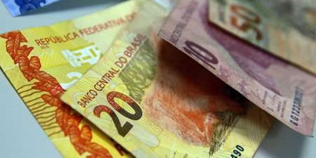 Auxílio Emergencial Carioca é criado pelo prefeito do Rio de Janeiro e prevê beneficiar cerca de 900 mil pessoas