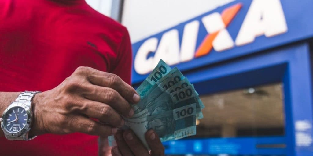 Auxílio Emergencial tem possível data de início do pagamento divulgada; confira qual