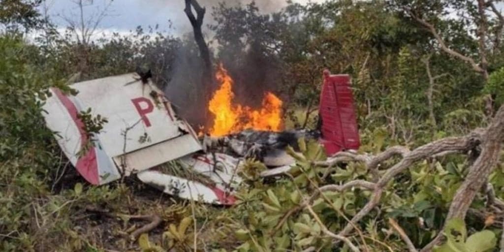 Tragédia! Avião cai em território brasileiro e deixa mortos: "Começou a cair do nada e pegou fogo"