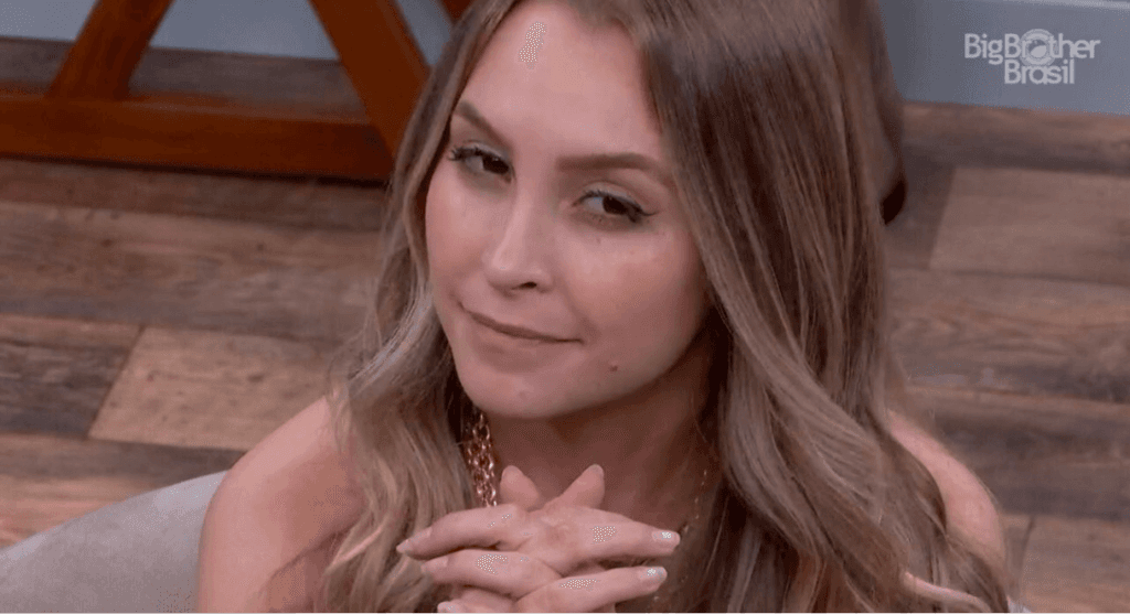 Carla Diaz ganha presente de Boninho, abre vantagem no BBB21 e desfecho é decretado: "De manhã"