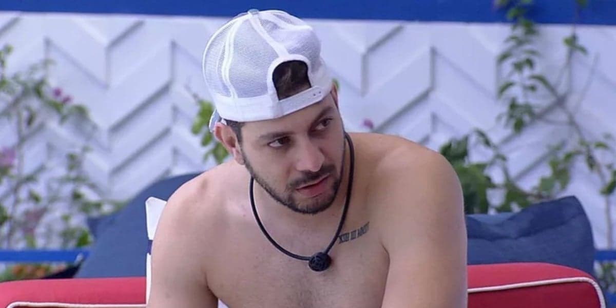 Caio detonou Juliette em conversa com Arthur no BBB 21 (Foto: Reprodução)