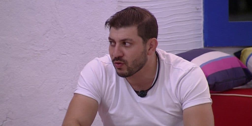 BBB21: Caio aposta na saída de Rodolffo, faz crítica ao sertanejo e explica motivo: “Pegou pesado”