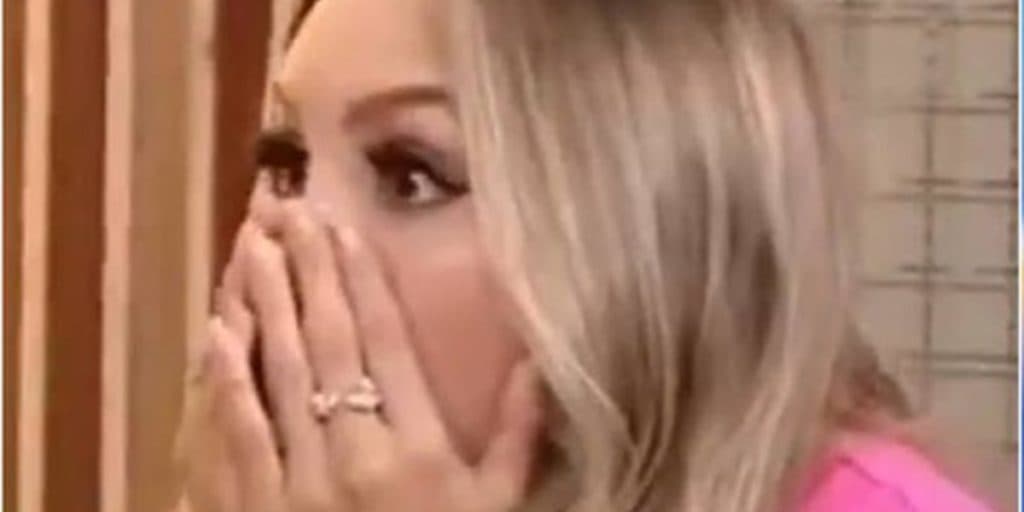 Carla Diaz se choca ao descobrir rejeição de Karol Conká no BBB21 e comemora: "Tombou"
