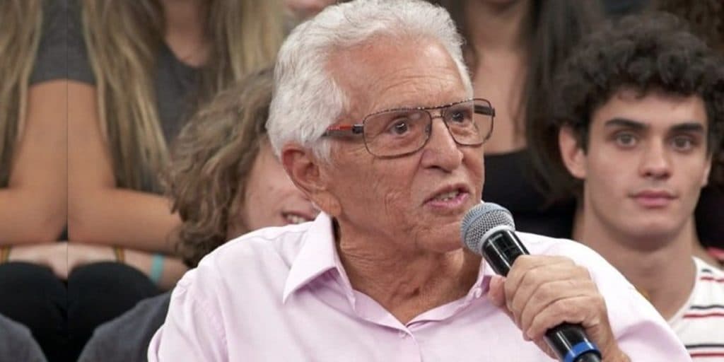Carlos Alberto confirma morte da filha, é impedido de se despedir e vai parar no hospital: “Perdi”