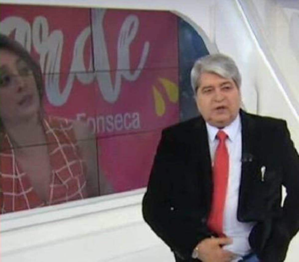 Datena mostrou cueca ao vivo no Brasil Urgente (Foto: Reprodução) Datena mostrou cueca ao vivo no Brasil Urgente (Foto: Reprodução)