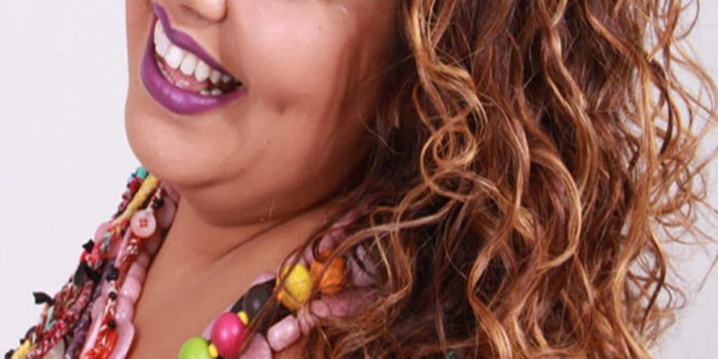 Luto na música! Querida cantora brasileira morre após sentir fortes dores nas pernas
