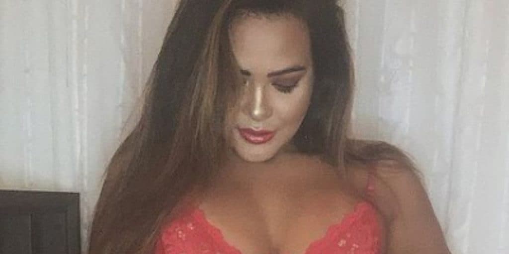 Geisy Arruda arranca calcinha, fica de quatro e partes íntimas explodem em vídeo: "No meio das pernas"