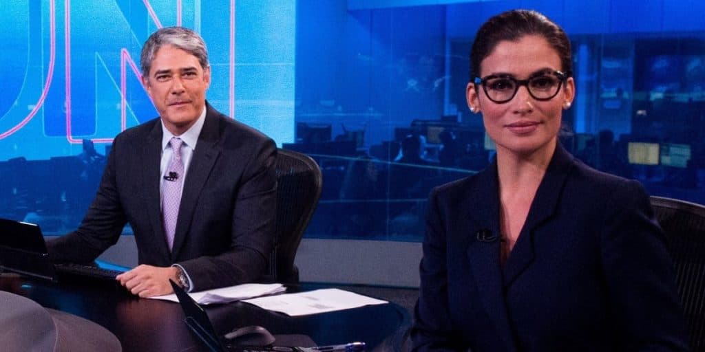 Globo fala pela primeira vez sobre ação criminal de William Bonner e Renata, e âncoras viram notícia no JN