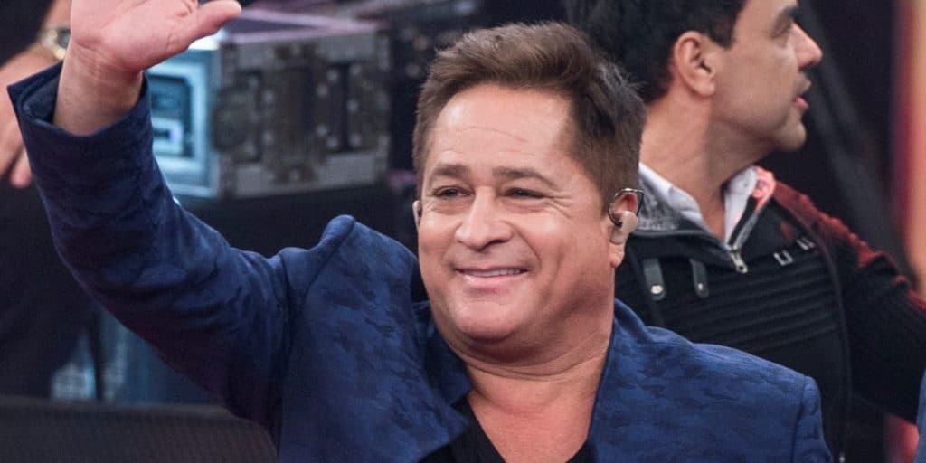 Acusado de ter pago Virginia Fonseca para engravidar de Zé Felipe, Leonardo causa polêmica durante o casamento do seu filho