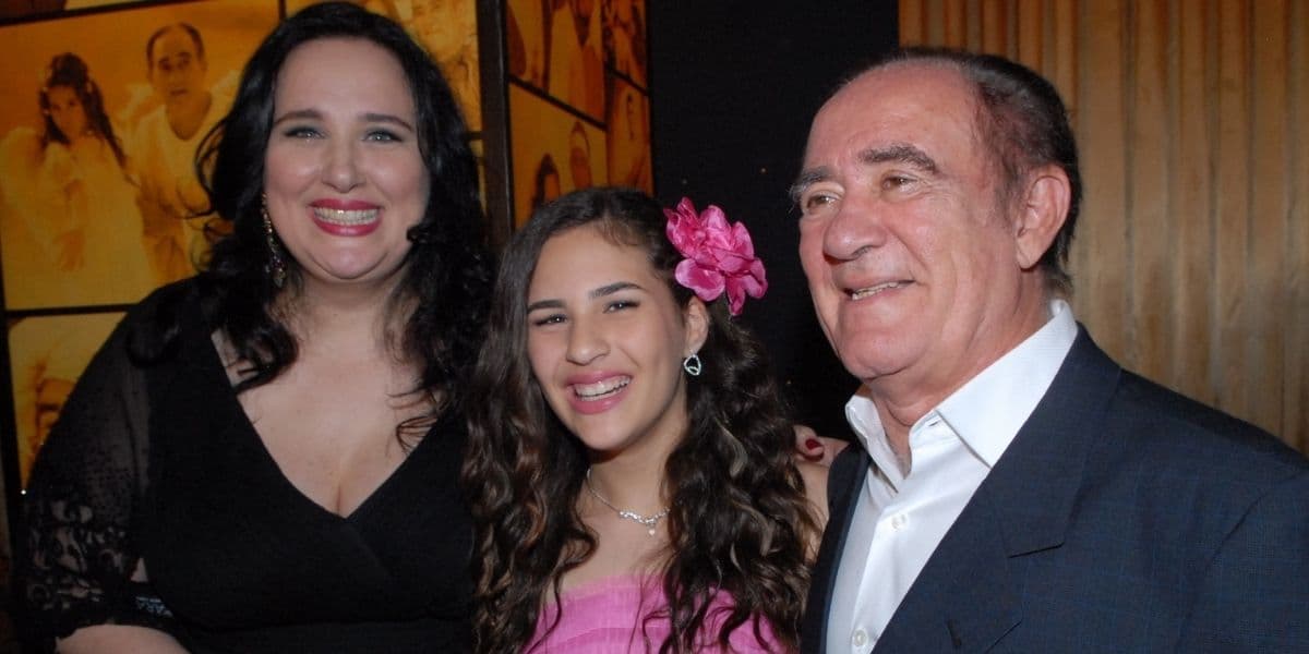 Renato Aragão, Lilian Aragão e Lívian Aragão (Foto: Reprodução) Renato Aragão, Lilian Aragão e Lívian Aragão (Foto: Reprodução)