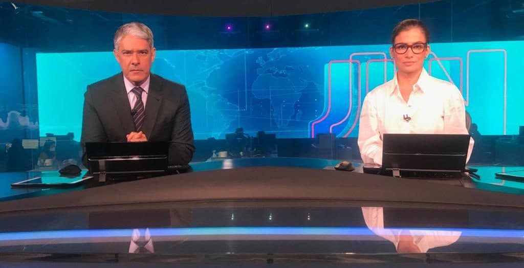 "Morremos juntos", William Bonner implora por perdão, perde a voz com mortes no JN e Renata desaba com luto