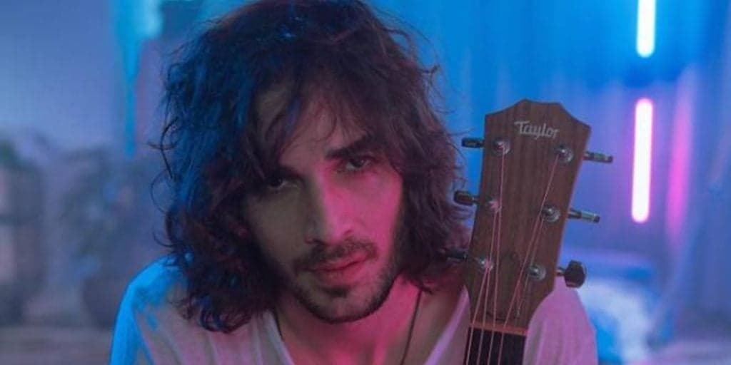 Fiuk gay? Cleo, irmã do cantor, abre o jogo e fala sobre relação do irmão com homem