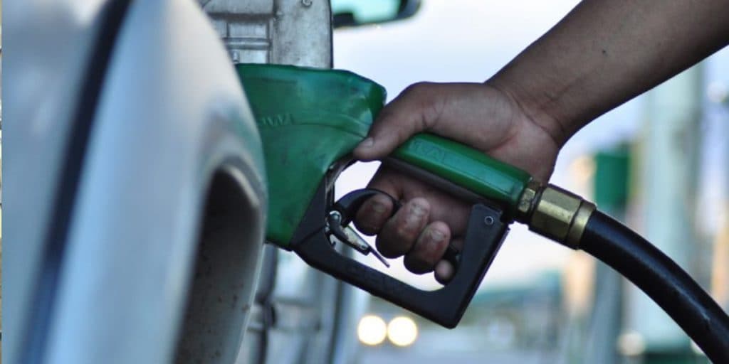 Cansado de pagar caro com GASOLINA? SAIBA agora sobre a chegada desses carros no Brasil