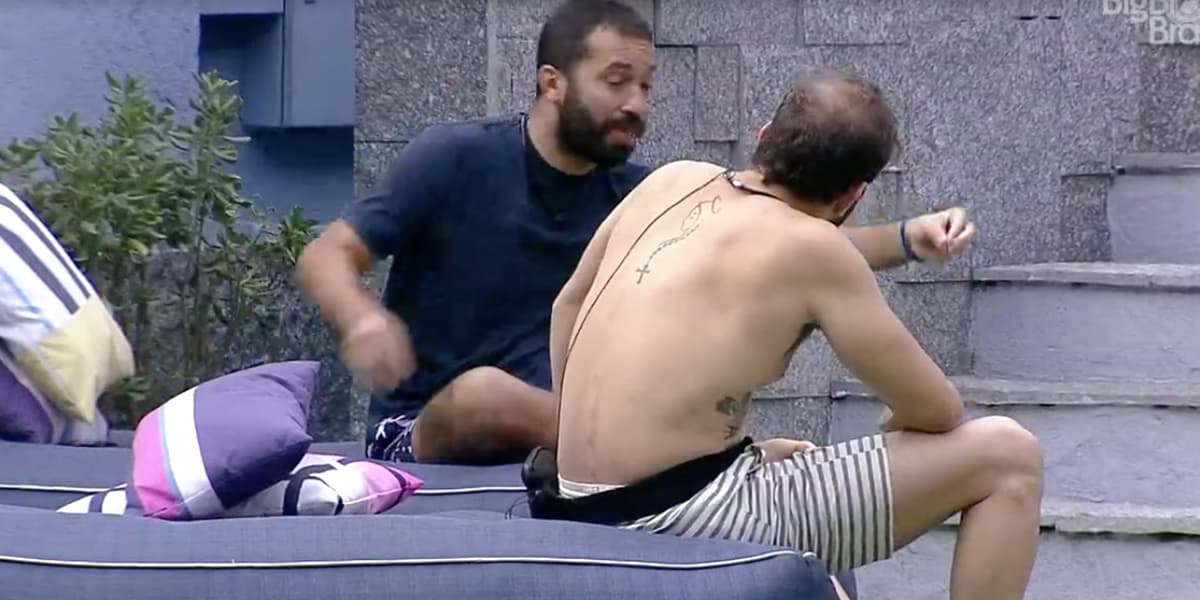 Gilberto em conversa com Caio (Foto: Reprodução)