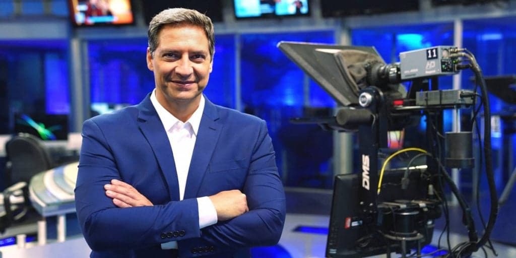 Lacombe tem virada histórica, após bate-boca na Band e RedeTV! o promove ao horário nobre com anúncio