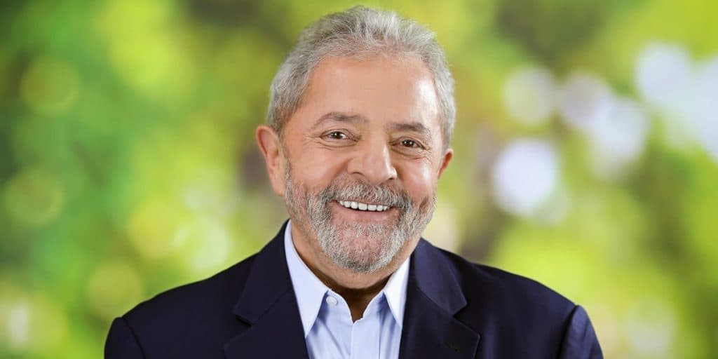 Anúncio da candidatura de Lula repercute no Brasil, Globo faz plantão e Bolsonaro vem a público chorar: “Forte”
