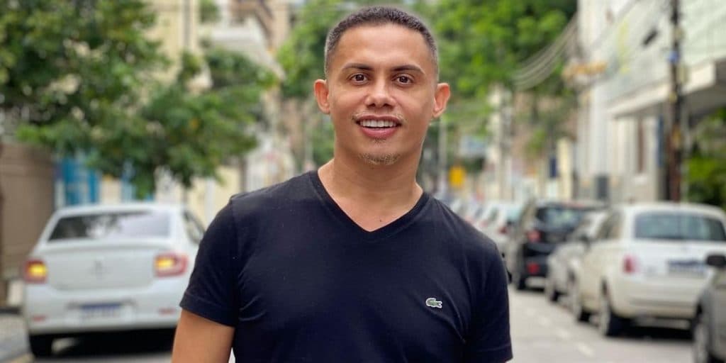Silvero Pereira revela ter sofrido abuso sexual: "Aos sete anos, fui levado para um matagal"
