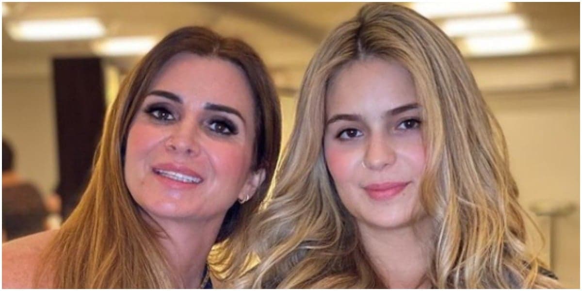 Mãe de Viih Tube defendeu a filha dos ataques sofridos e falou da filha com detalhes Mãe de Viih Tube defendeu a filha dos ataques sofridos e falou da filha com detalhes