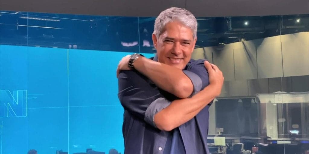 Oficial: William Bonner convoca reunião na Globo, confirma demissão para dezembro e deixa Renata desesperada