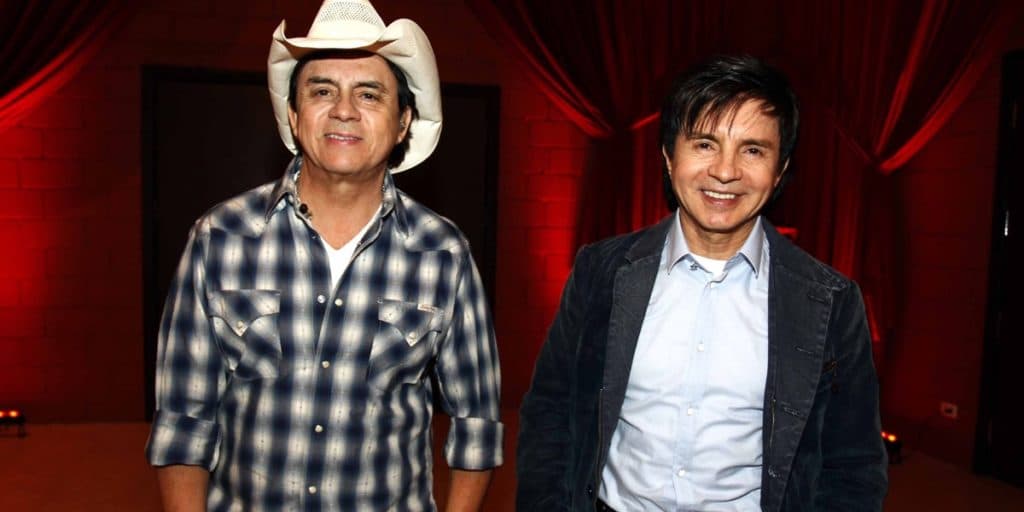 Chitãozinho e Xororó adiam comemorações aos 50 anos de carreira
