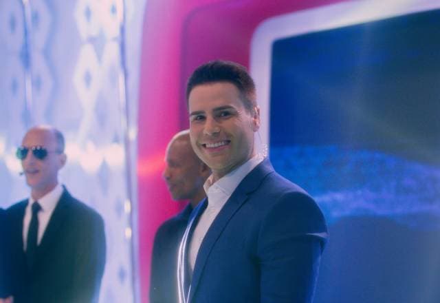 Luiz Bacci escancara a real sobre ex, após expor parceiro misterioso e até assumir casamento: "Prolongar o fim"