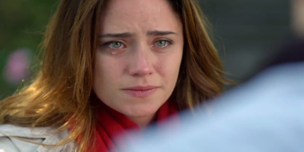A Vida da Gente: Triste fim! Ana esconde segredo e dá chute em Rodrigo
