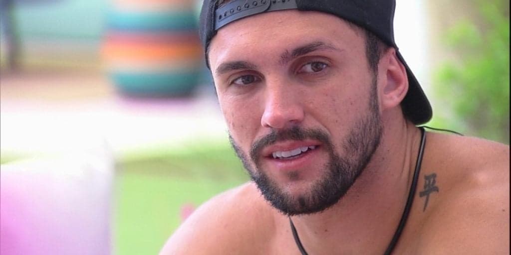 Arthur mostra as garras no BBB21, faz comentário machista e humilha Thaís sem dó: "Não tem como"