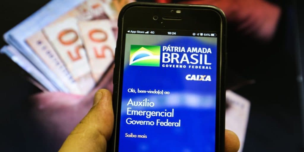 Auxílio emergencial enfrenta mudanças, valor dispara para R$ 600 e verdade é exposta; veja