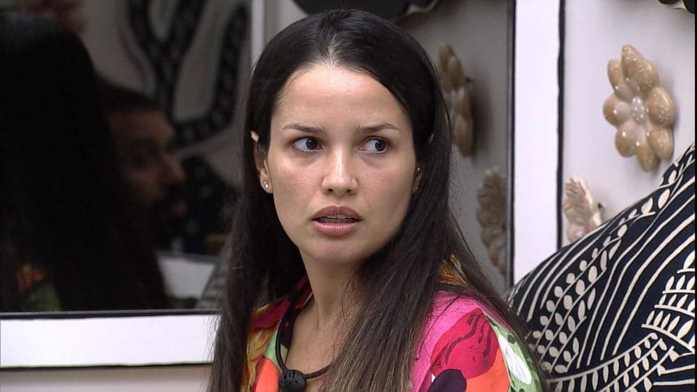 Sarah, Vih Tube e Gil formam aliança, vão para cima e lavam roupa suja com Juliette: "Barraco"