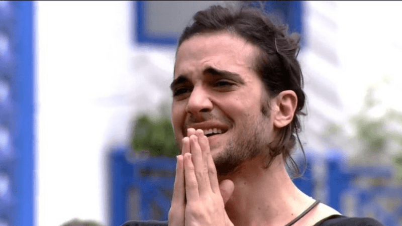 Fiuk recebe vídeo da mãe no BBB21, imagem de Glória Pires é exposta e brother se debulha em lágrimas: "Descobriu"