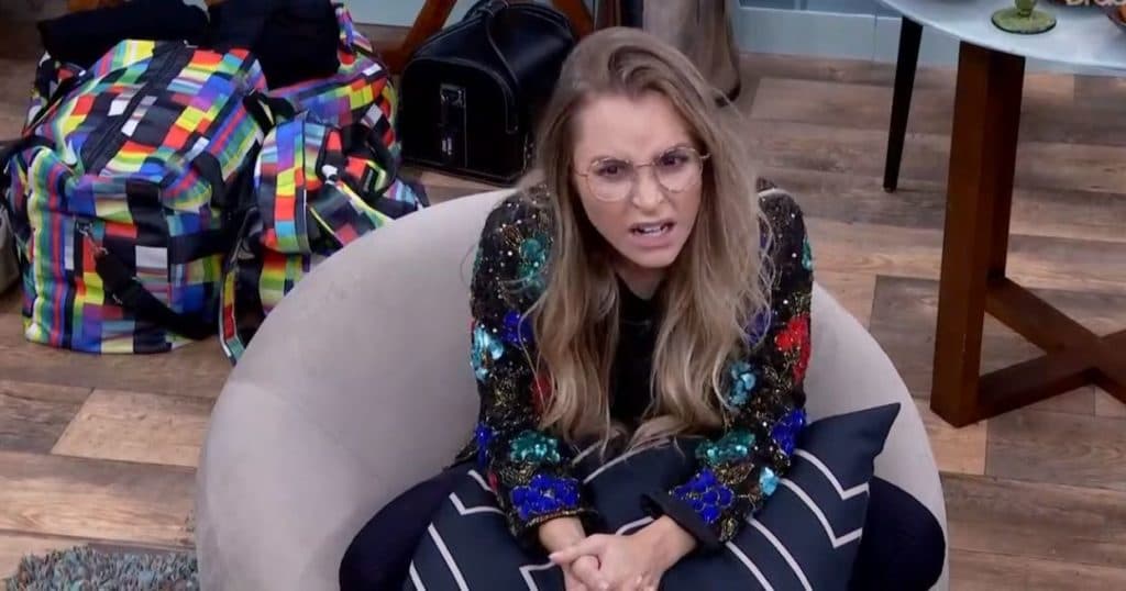 BBB21: Carla Diaz fica chocada ao ver Projota e Arthur falando mal dela e promete vingança: "Você é o próximo"