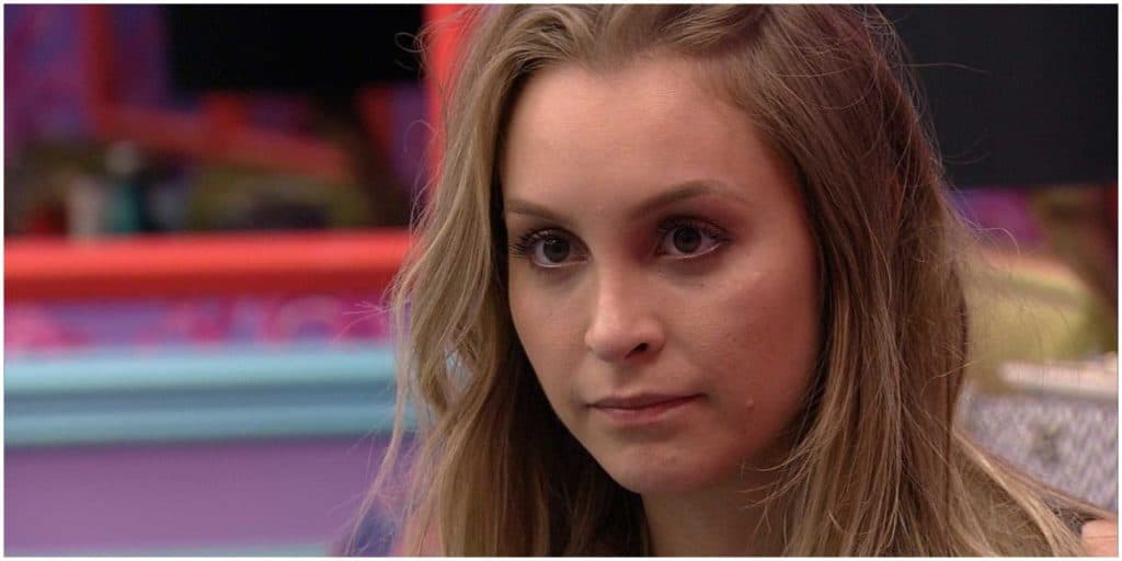 Carla mente pra Fiuk sobre Gilberto, esquece Projota, passa pano pra Arthur e público pede saída: "Karol Conká"