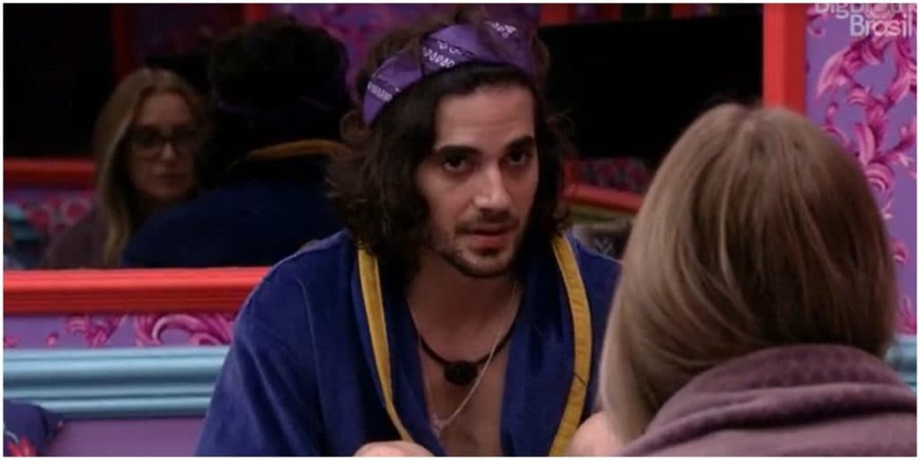 BBB21: Fiuk coloca Carla Diaz contra a parede, questiona explicações e surpreende com falsidade de brother: "Abre os olhos"